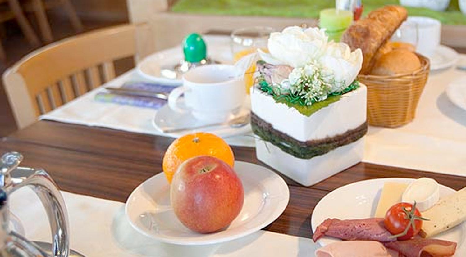 Breakfast at Hotel Cabana