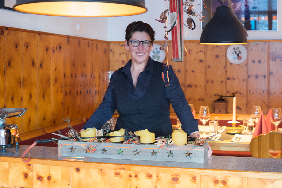 Ema Baptista - Your hostess