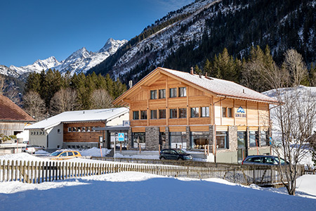Gadmer Lodge
- Gadmen -