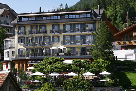 Hotel Schönegg
- Wengen -